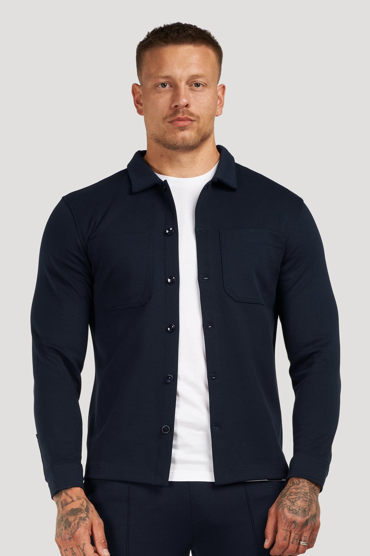 THE ATHLETIC OVERSHIRT