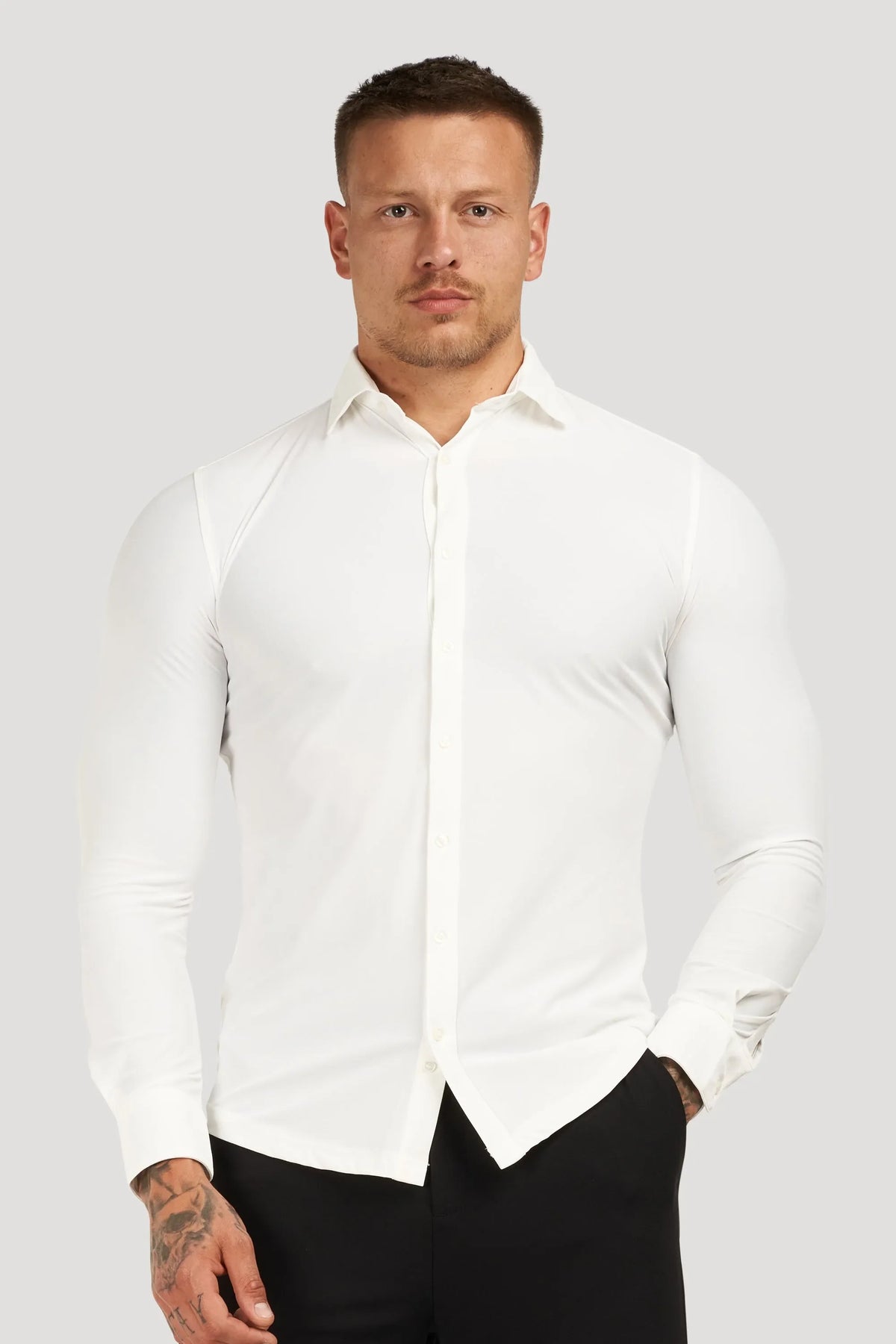 THE ATHLETIC STRETCH SHIRT